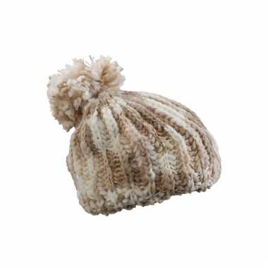 Warme naturel kleurige wintermuts met pompon